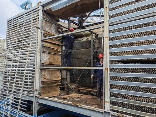 圓形逆流式玻璃鋼冷卻塔采用什么填料冷卻效果好？(河