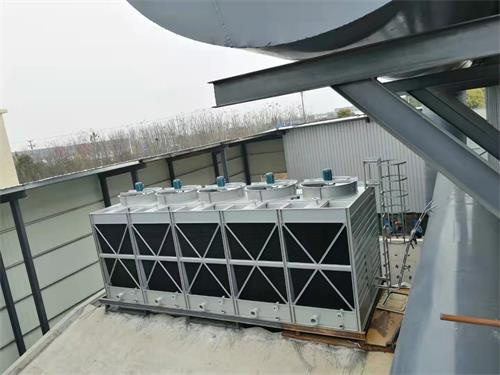 使用冷卻塔期間哪些事項需要注意？